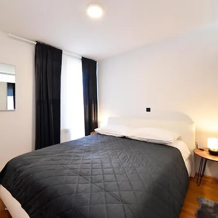 Lavir With Parking Apartment Zagreb
